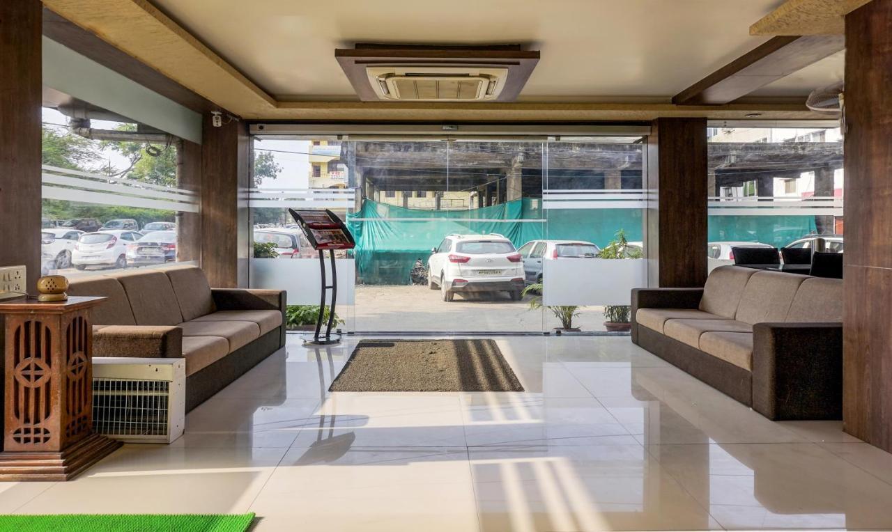 Treebo Trip Ganpati Hotell Bhopal Eksteriør bilde