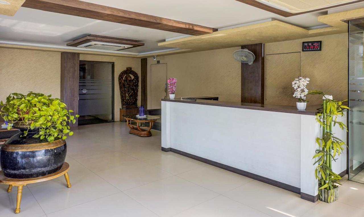 Treebo Trip Ganpati Hotell Bhopal Eksteriør bilde